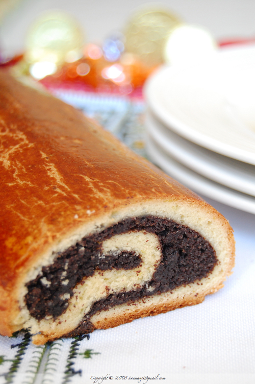 Poppy seed Hungarian Beigli