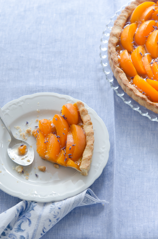  © 2012 Viviane Perenyi Apricot & Lavender Tart