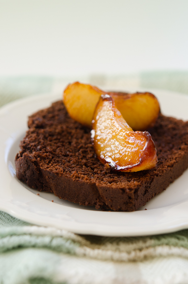 © 2012 Viviane Perenyi Chocolate & Nashi Pear Cake