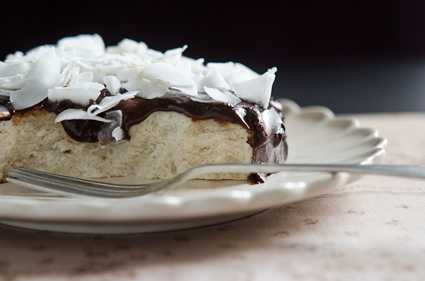 © 2012 Viviane Perenyi - Coconut & Chocolate Steam Cake