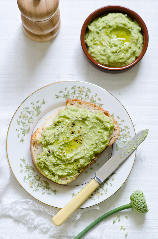 Broad Beans and Garlic Spears Dip | At Down Under | Viviane Perenyi