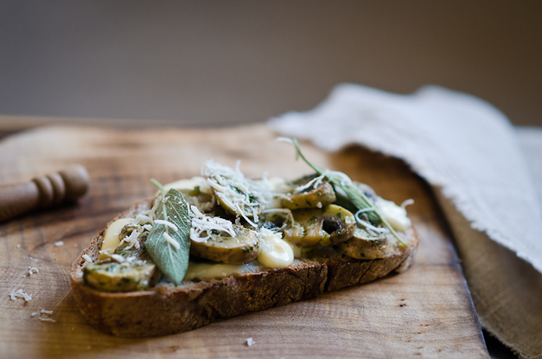 Mushroom on Toast | At Down Under | Viviane Perenyi 