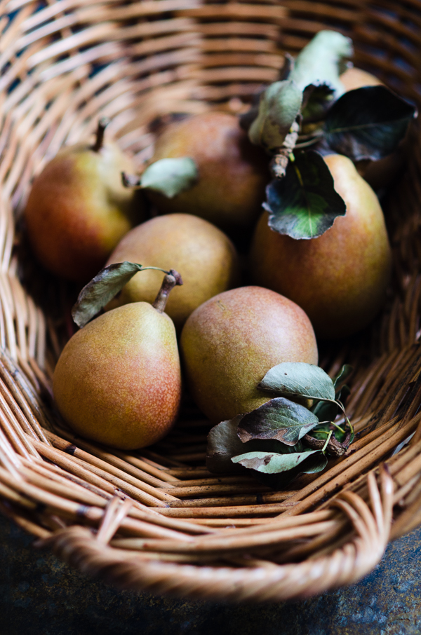 Pears | At Down Under | Viviane Perenyi