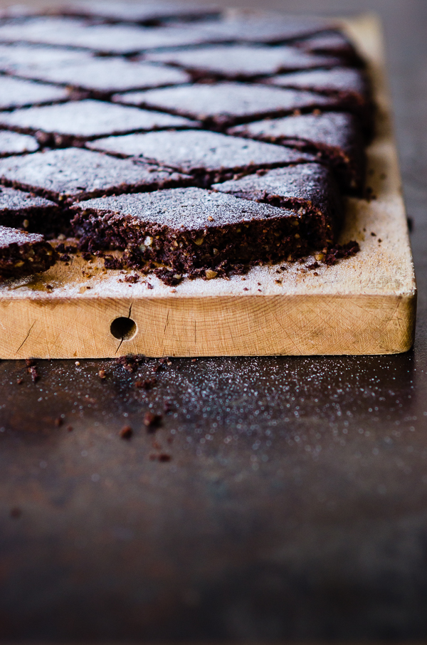 Chocolate and Walnut Slice | At Down Under | Viviane Perenyi